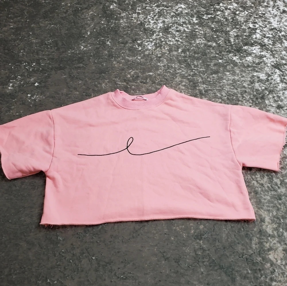 By Egreis‎ Pink Cropped Tee